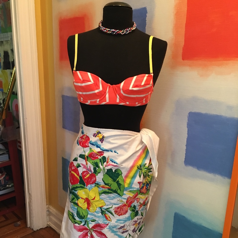 Juicy Couture Bikini Top🌼Never Used🌼2 for $25